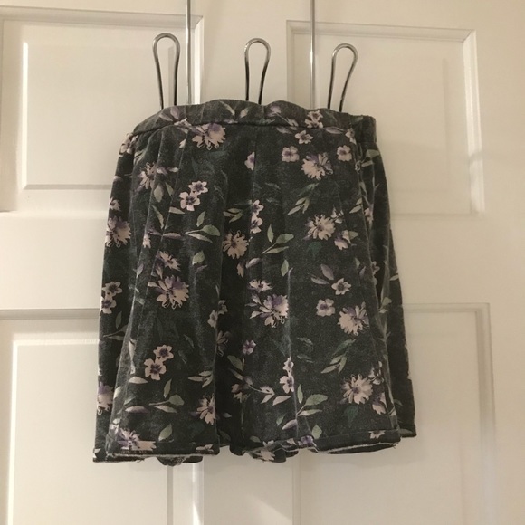 American Eagle Floral Skater Skirt - Picture 2 of 3